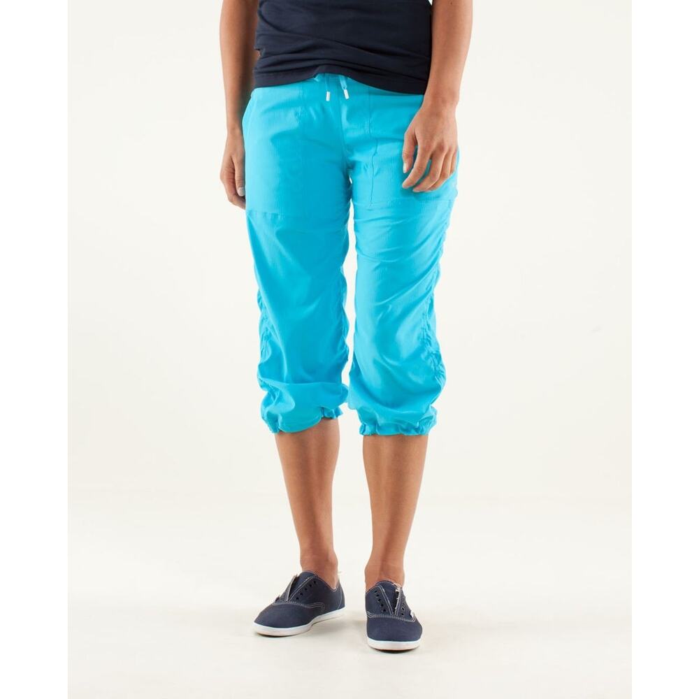 Lululemon Studio Crop in Spry Blue